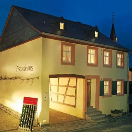 Altes Winzerhaus - Ferienhaus Burgen  Exterior foto